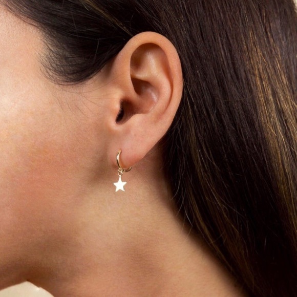 LAST ONE 💖Minimalist Moon Star huggie Earrings - Picture 10 of 13